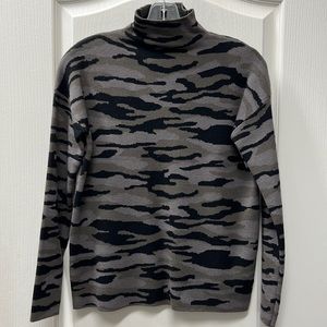 NWT TAHARI Mock Turtleneck Knit XS